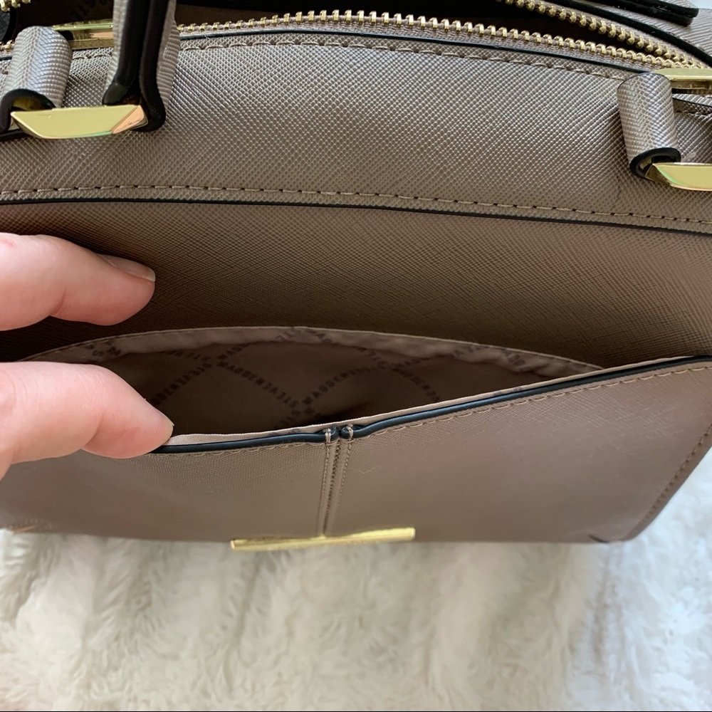 Small Steve Madden Purse - Picture 10 of 10